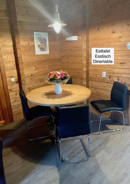 2 Bedroom Fins Chalet Gramsbergen Exterior foto